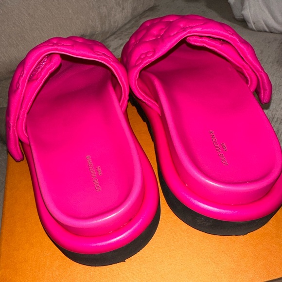 LOUIS VUITTON - Pool Pillow Flat Comfort Mule - Picture 4 of 5